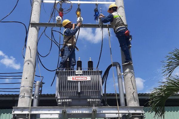 mua-tram-bien-ap-cu-1-1